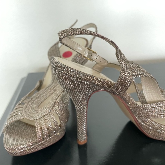 Caparros Heels 9.5 NEW - Picture 8 of 13